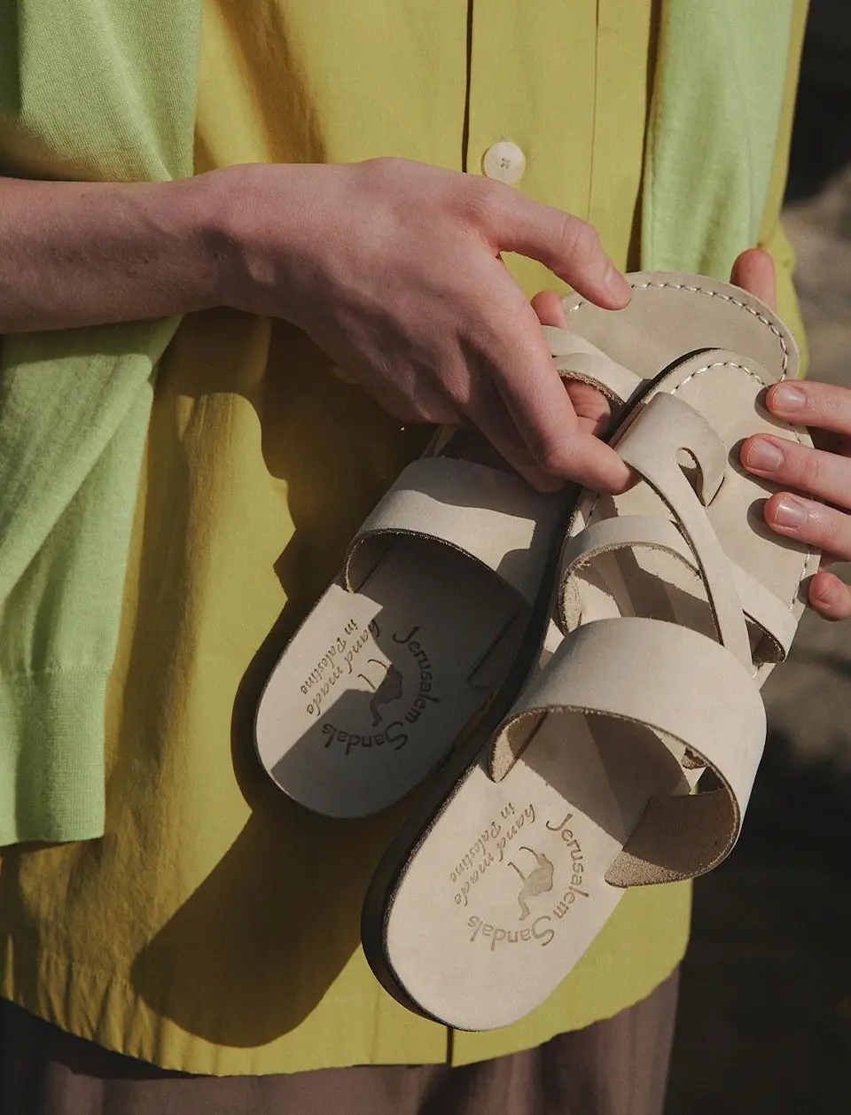 Natural Nubuck Double Stitched Sandal [White]