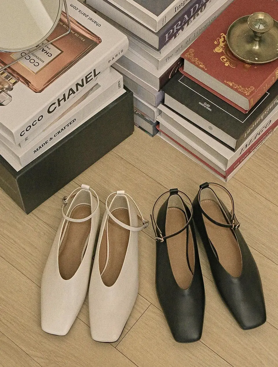 Handcrafted Premium Leather Flat Shoes