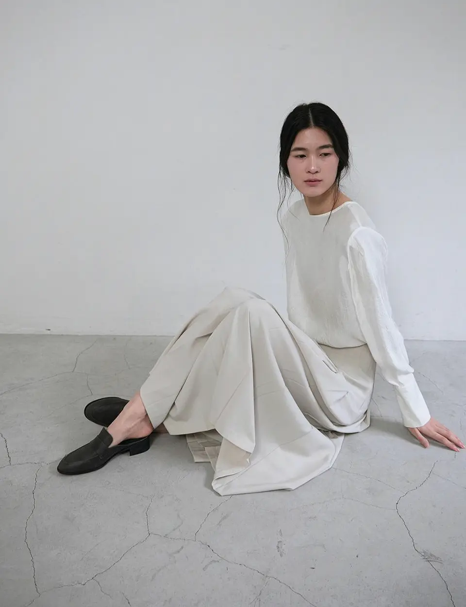 Le Classique Marju Round Toe Bloafer - Smoke Wood