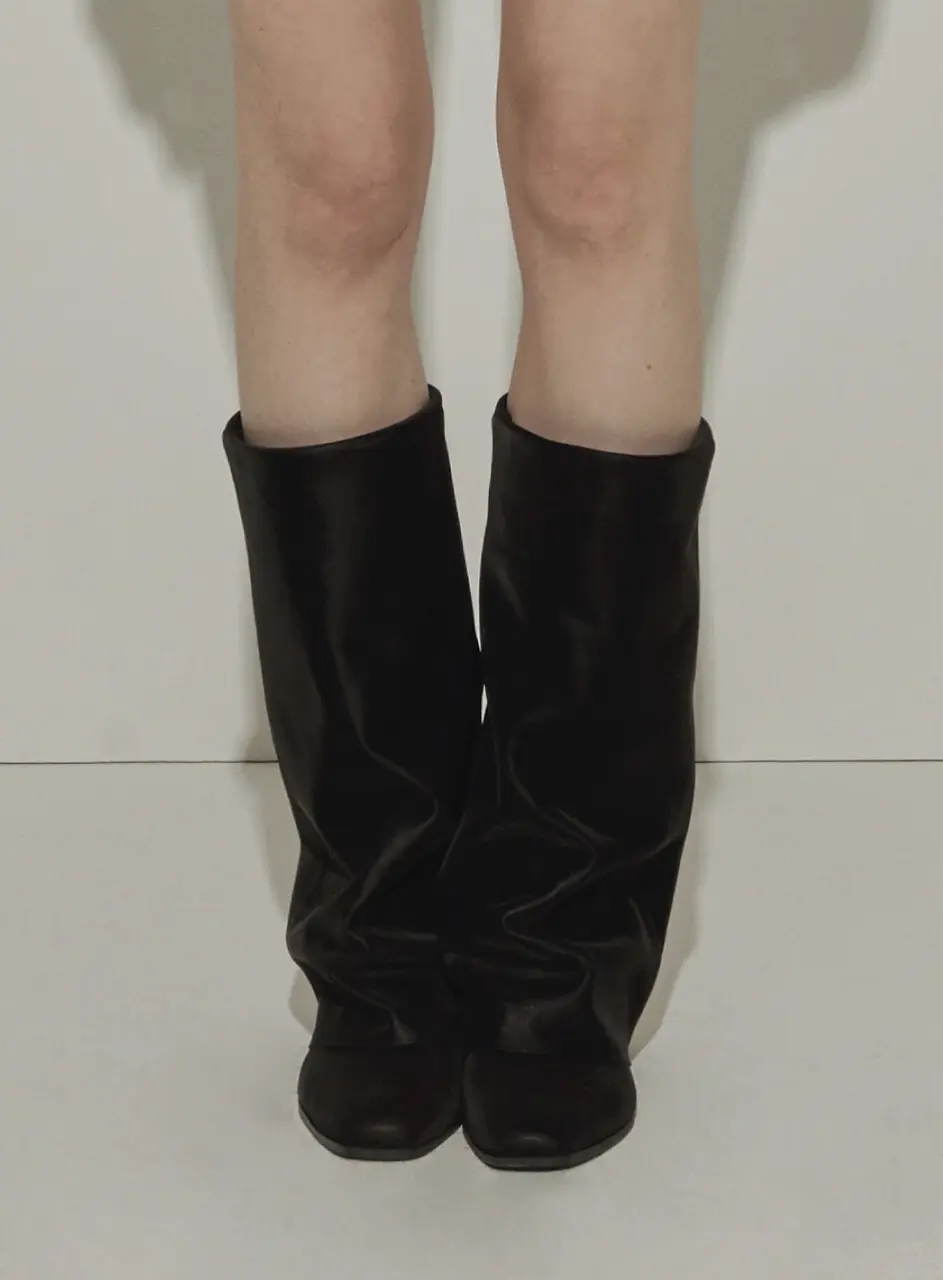 Wrinkle Leather Boots_Black