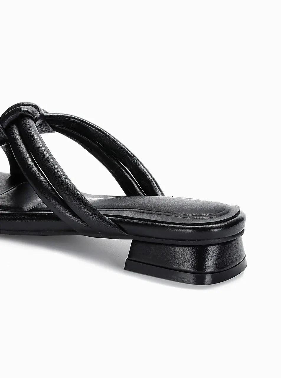 Knotted Padded Slippers - Black