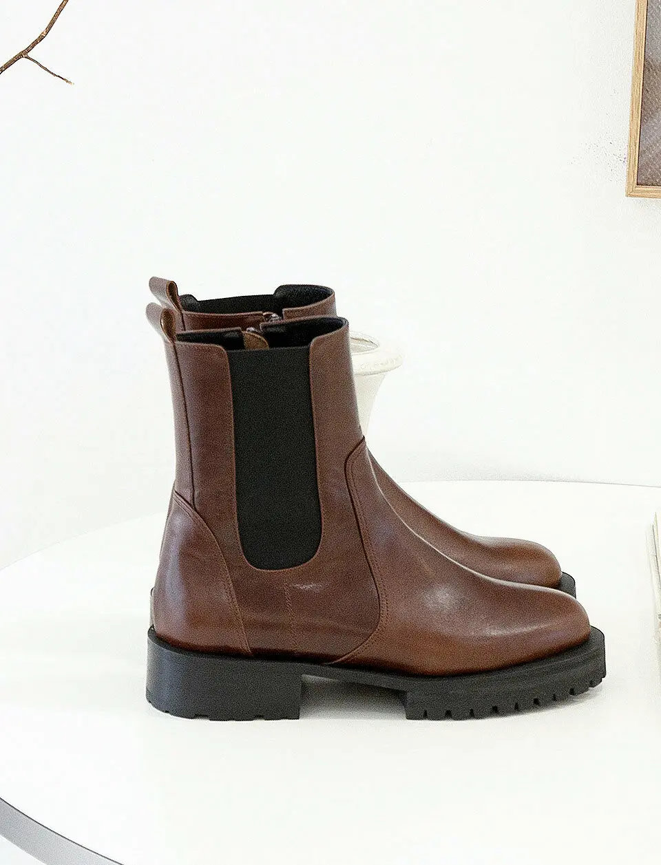 Thick Sole Chelsea boots Brown