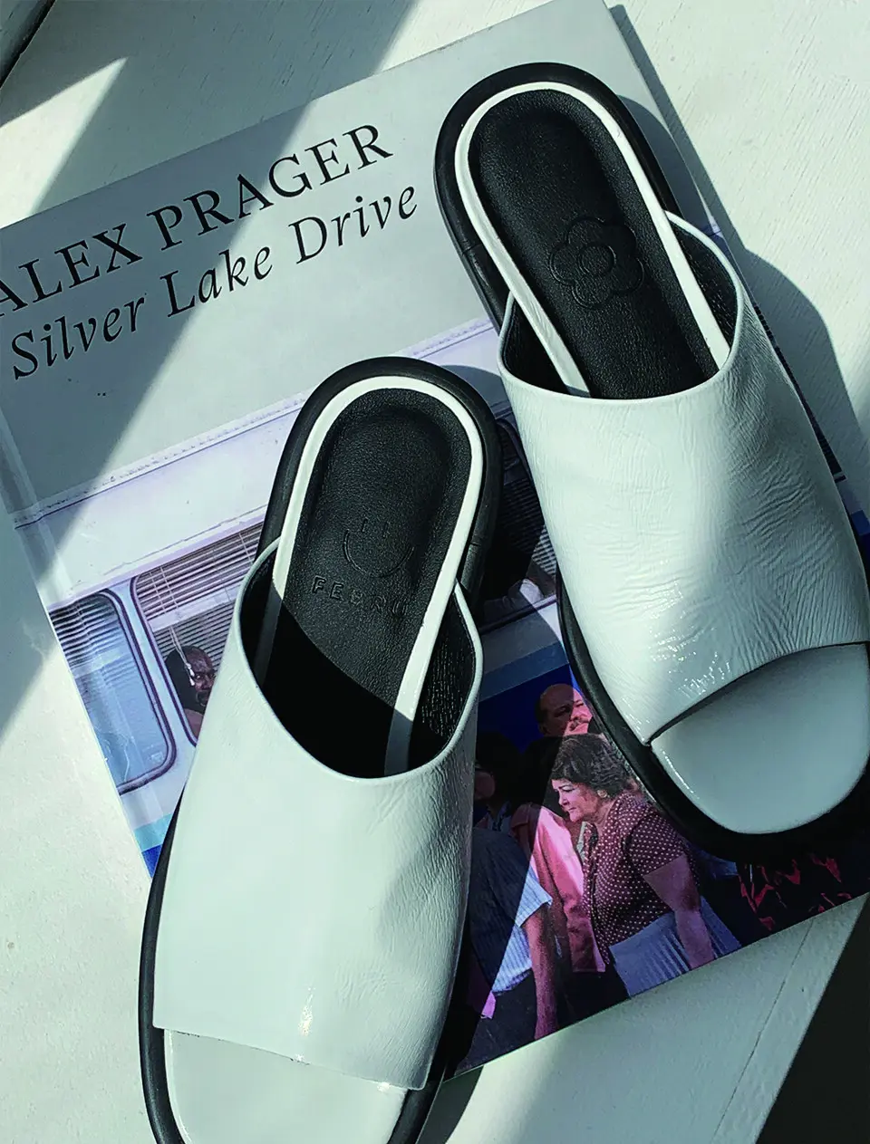 TomTom slider - white