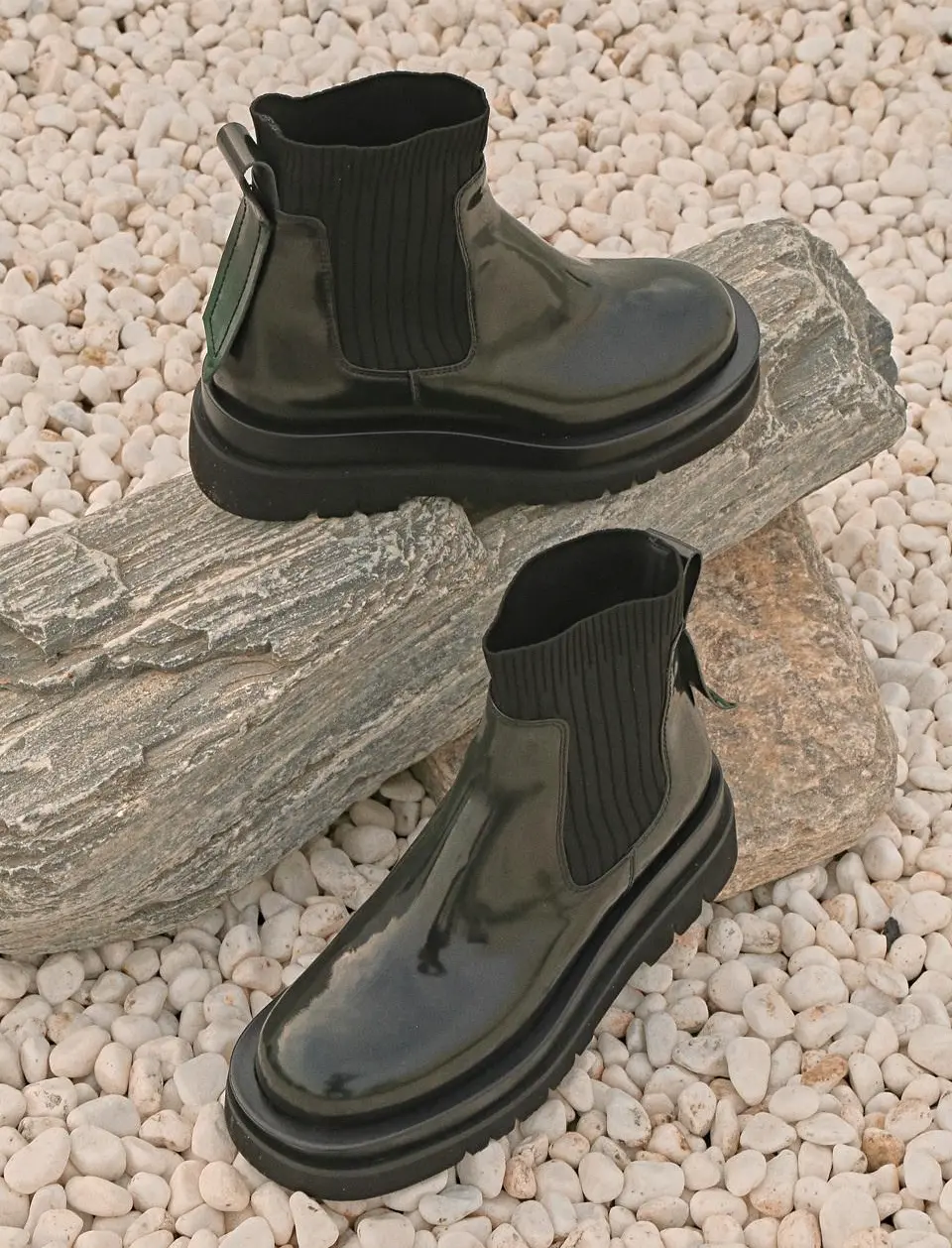 1545 Martin Chelsea Boots - Dark Green