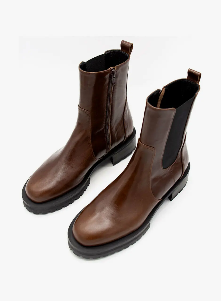 Thick Sole Chelsea boots Brown