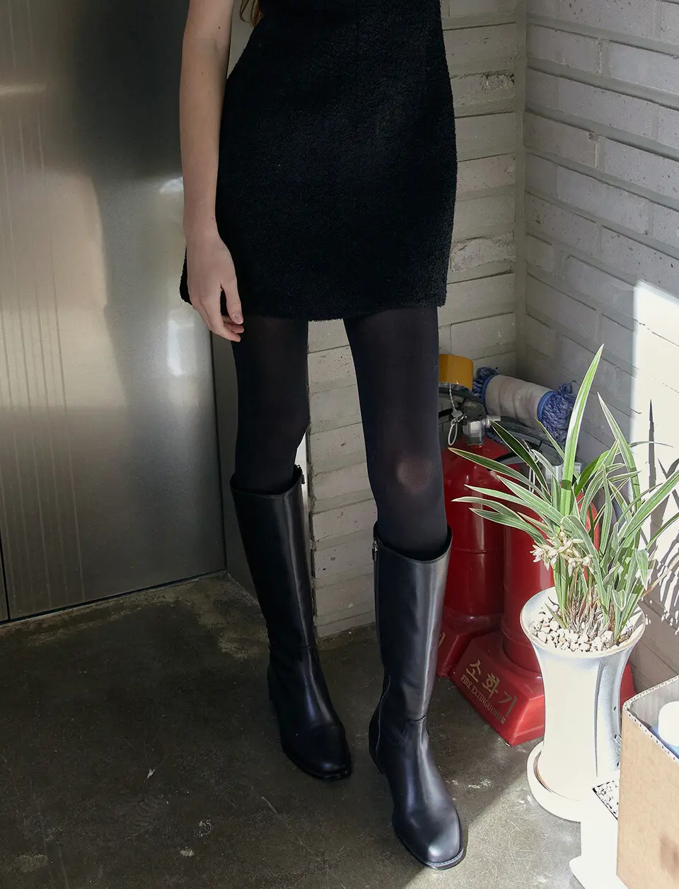 Wayne Long Boots - Black