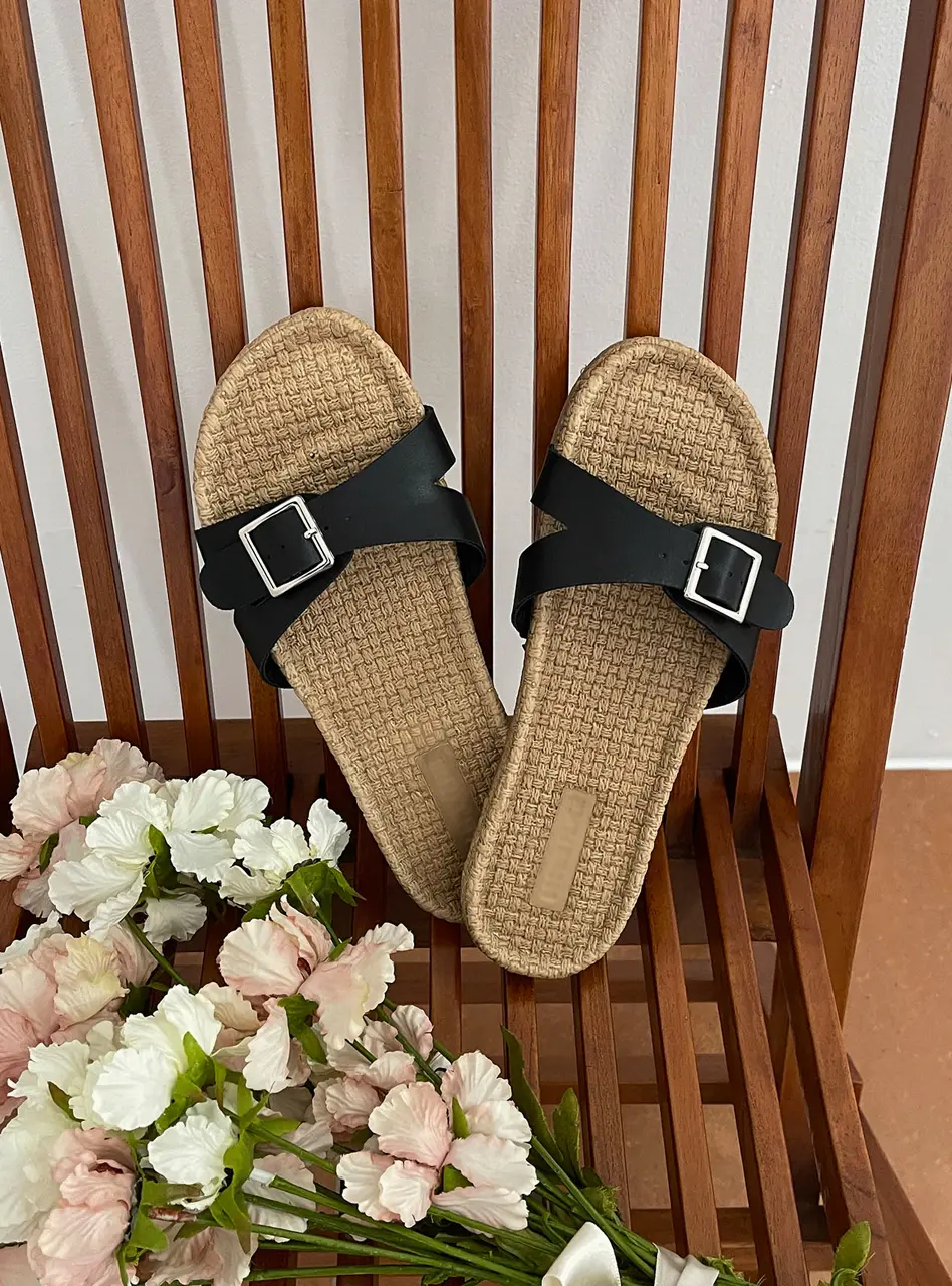 Rattan Slipper