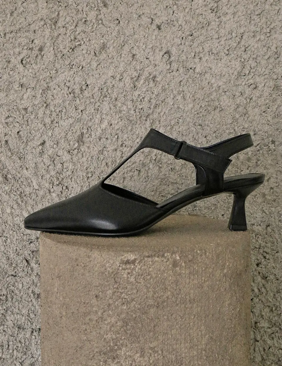 1930 Luft Strap Slingback Pumps