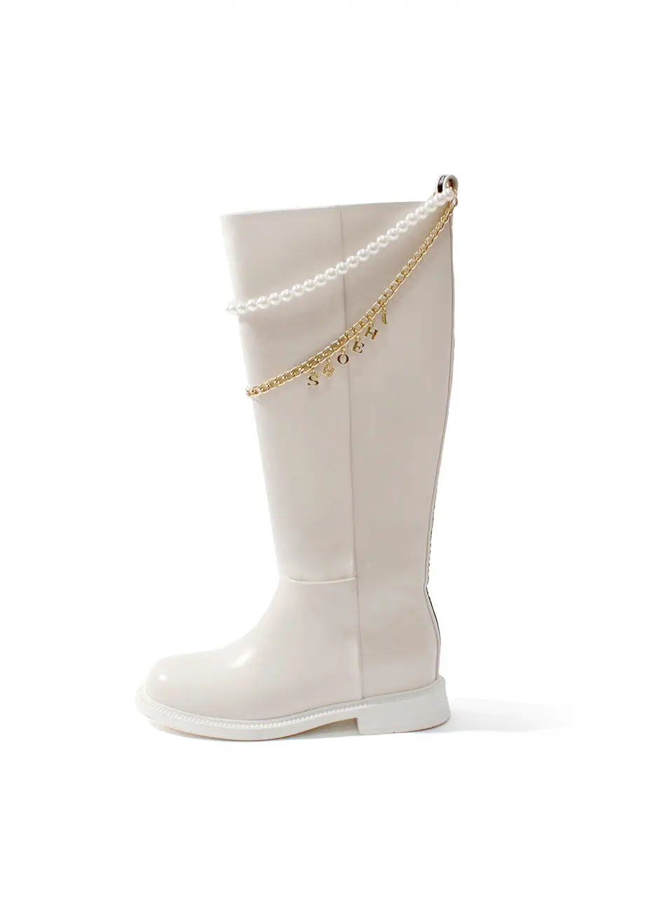 Regina Pearl Logo Chain Long Boots