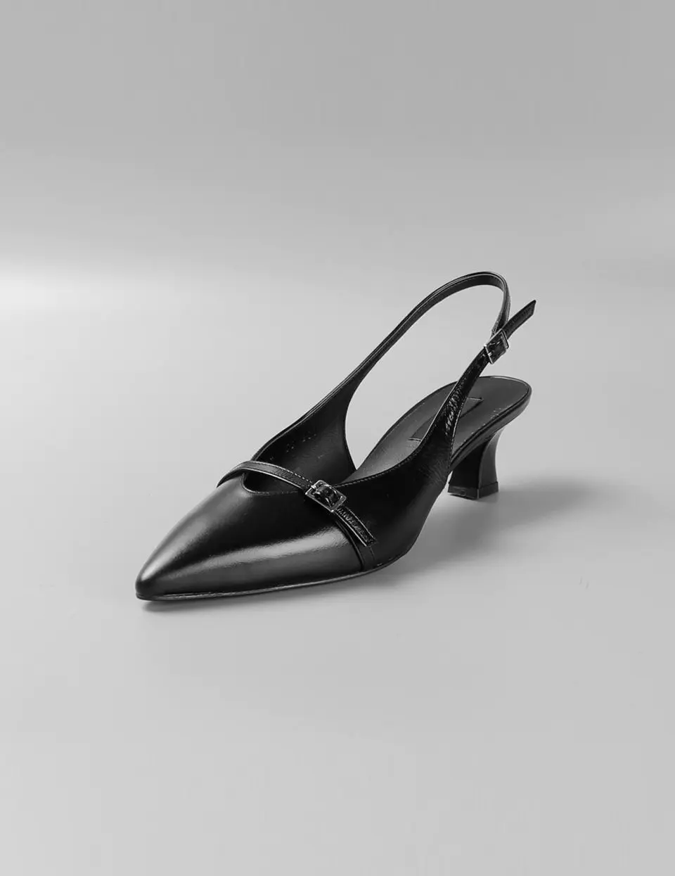 Slingback Pumps (LC322)