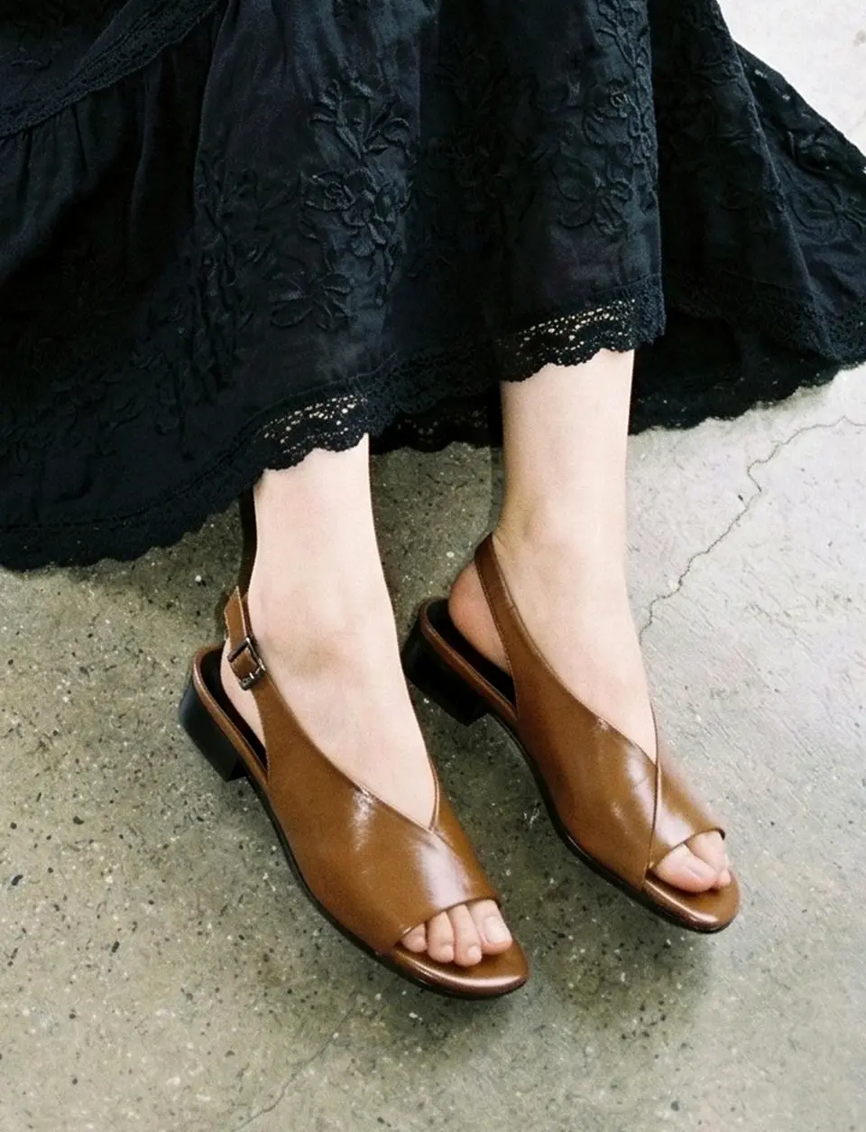 Luminous Open-Toe Slingback 2cm Sandals (LC583)