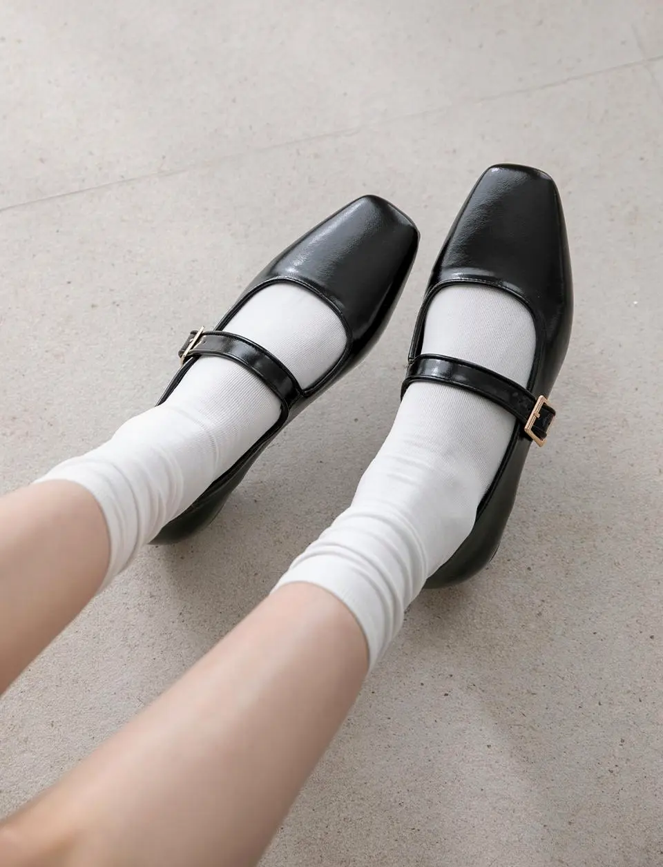 Springy Molded Sole Maeiltto Height-Increasing 3cm Mary Janes