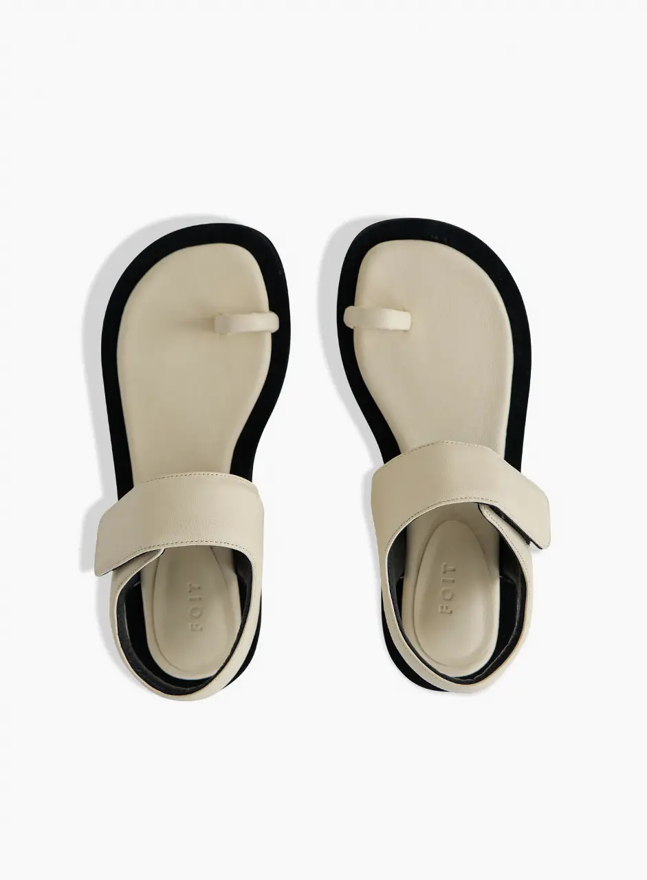 Ronel Sandal