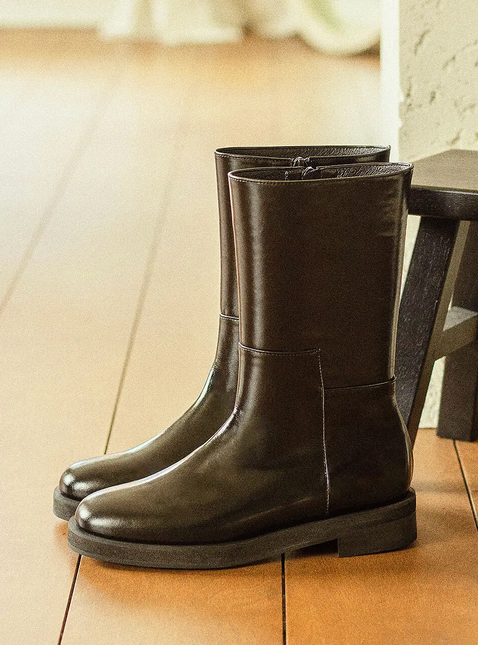 Zip Up Middle Boots_Glossy Black