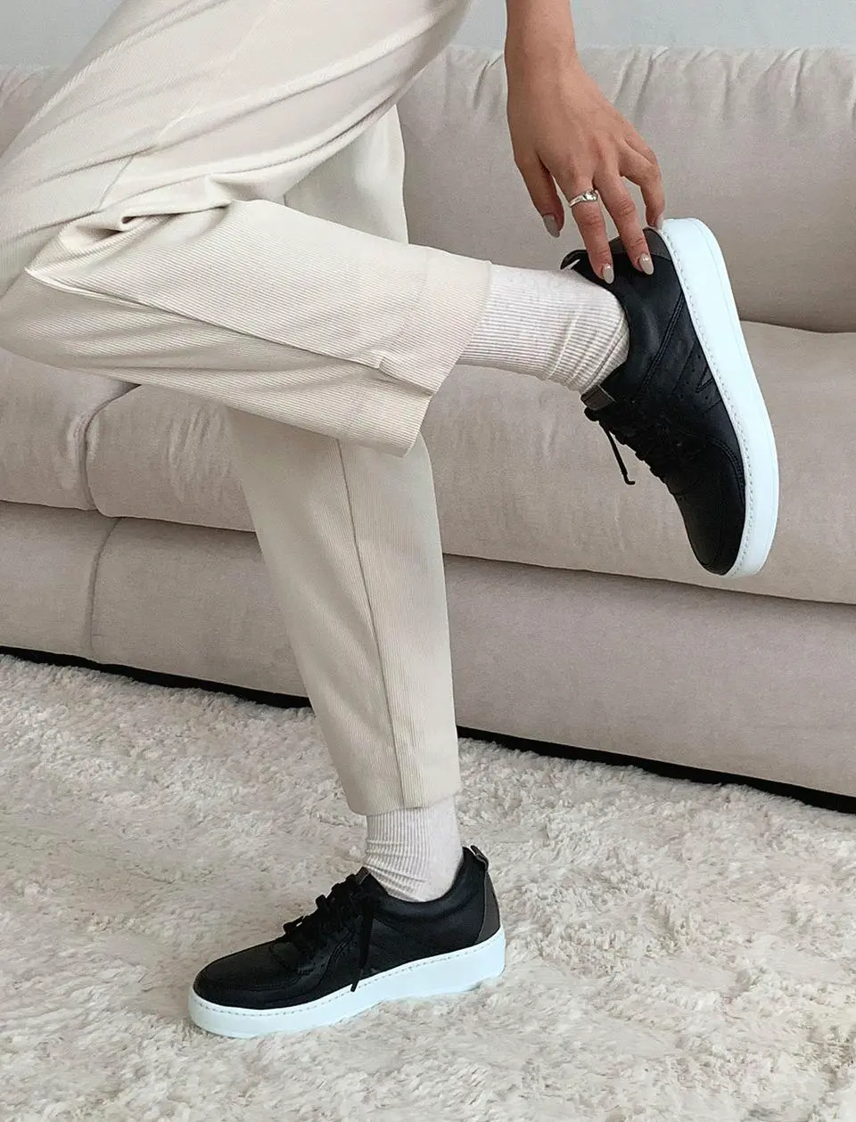 Grana Sneakers (2 Colors)