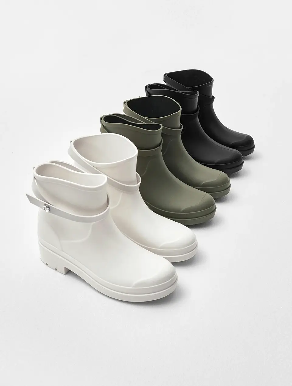 Buckle Strap Short Rain Boots (MDAC056)