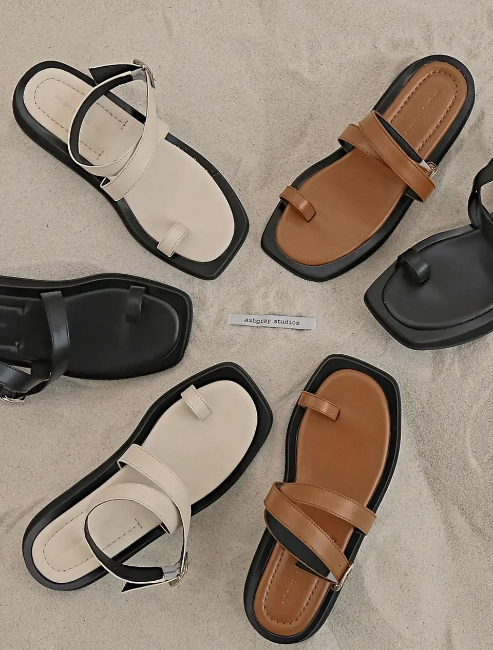 1530 Hanii Strap Flip Flops Sandal [Black]