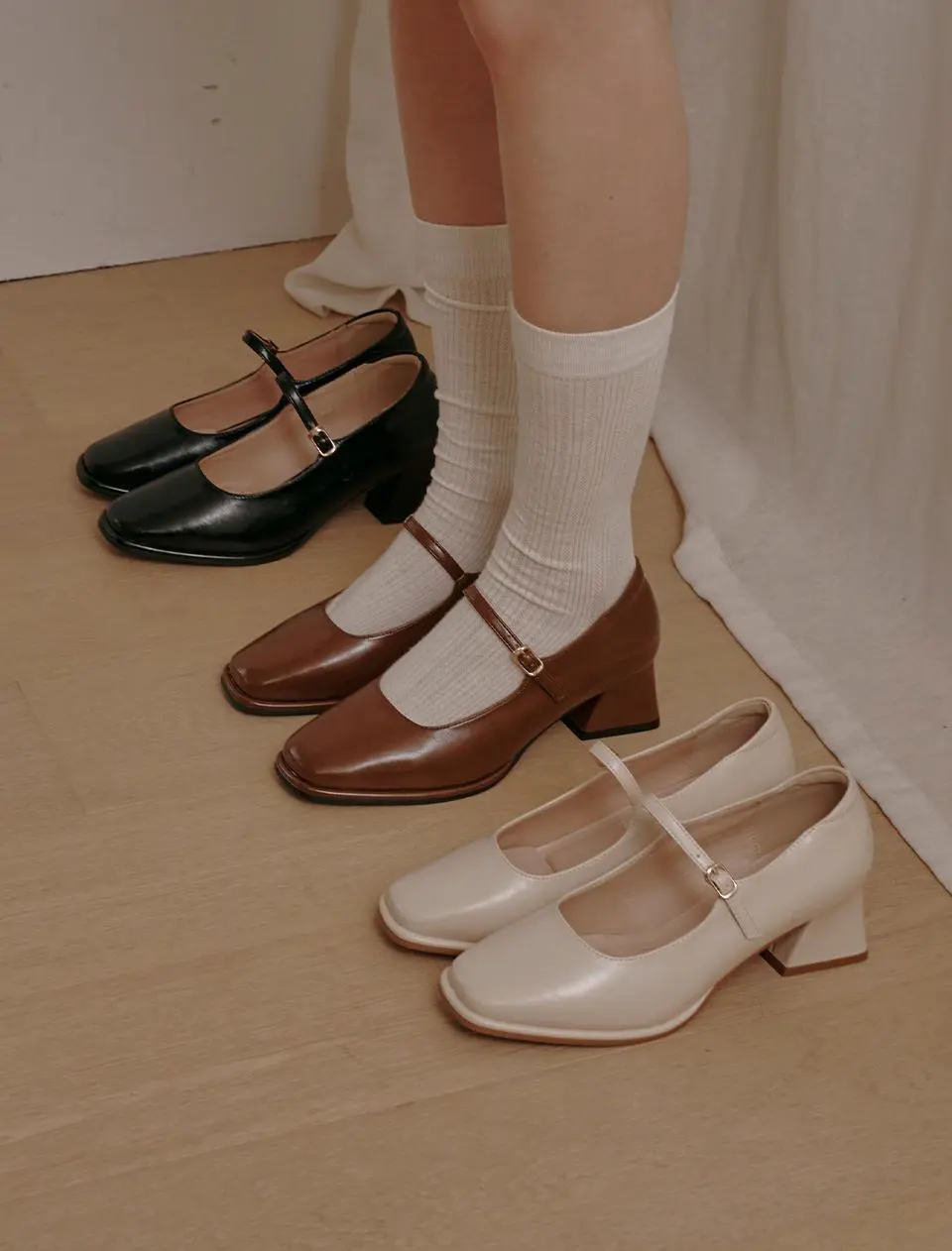 Classic Mary Jane Pumps (EBAL136520)