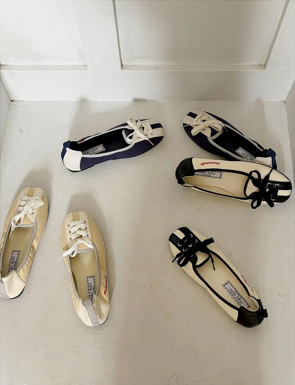 [26SS] Dongle Lace-up Embroidered Flat_4colors