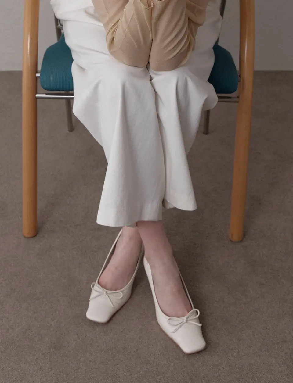 Leather Ribbon Mesh Pumps