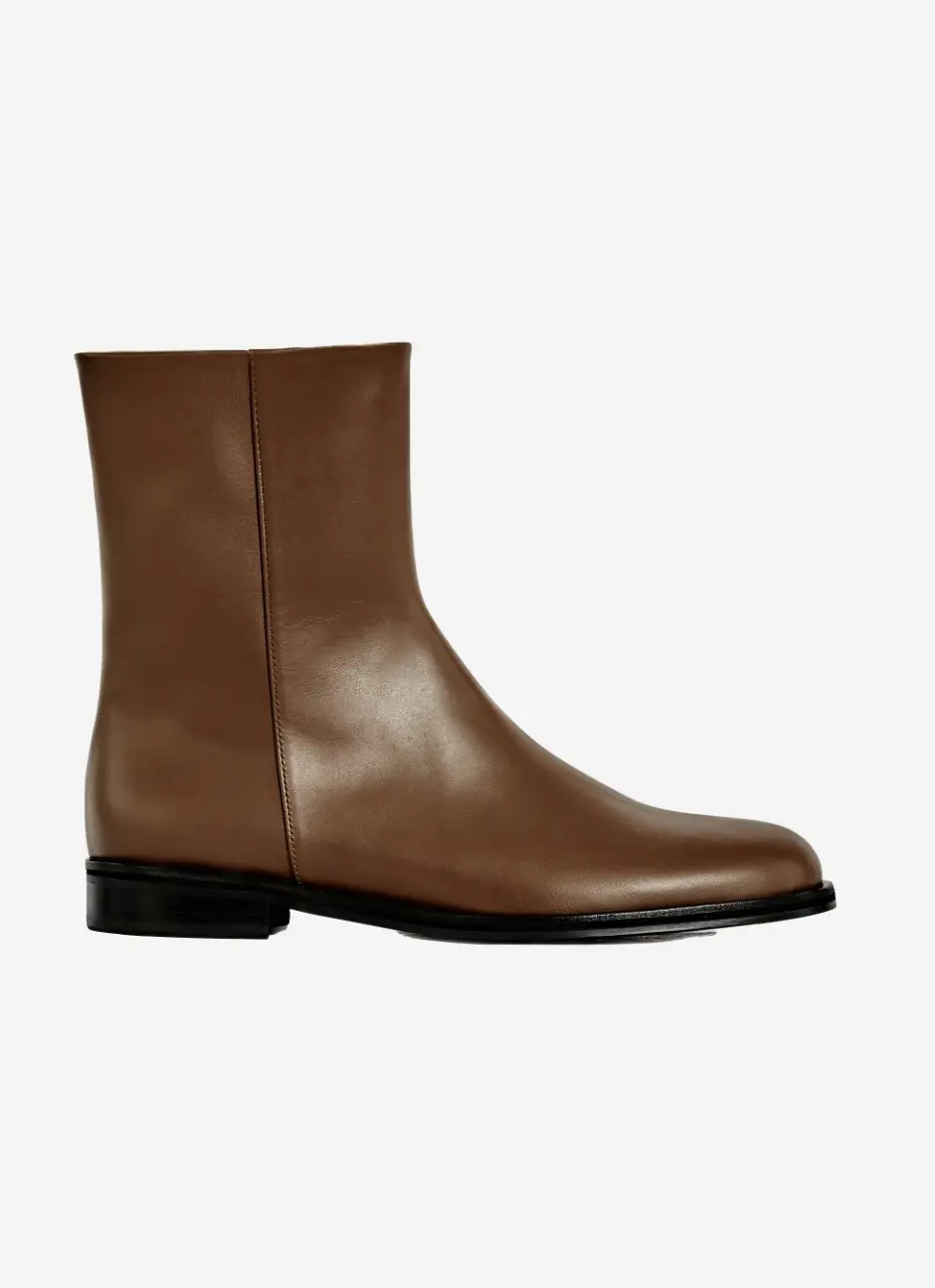 Leonardo Minimal Ankle Boots_Brown