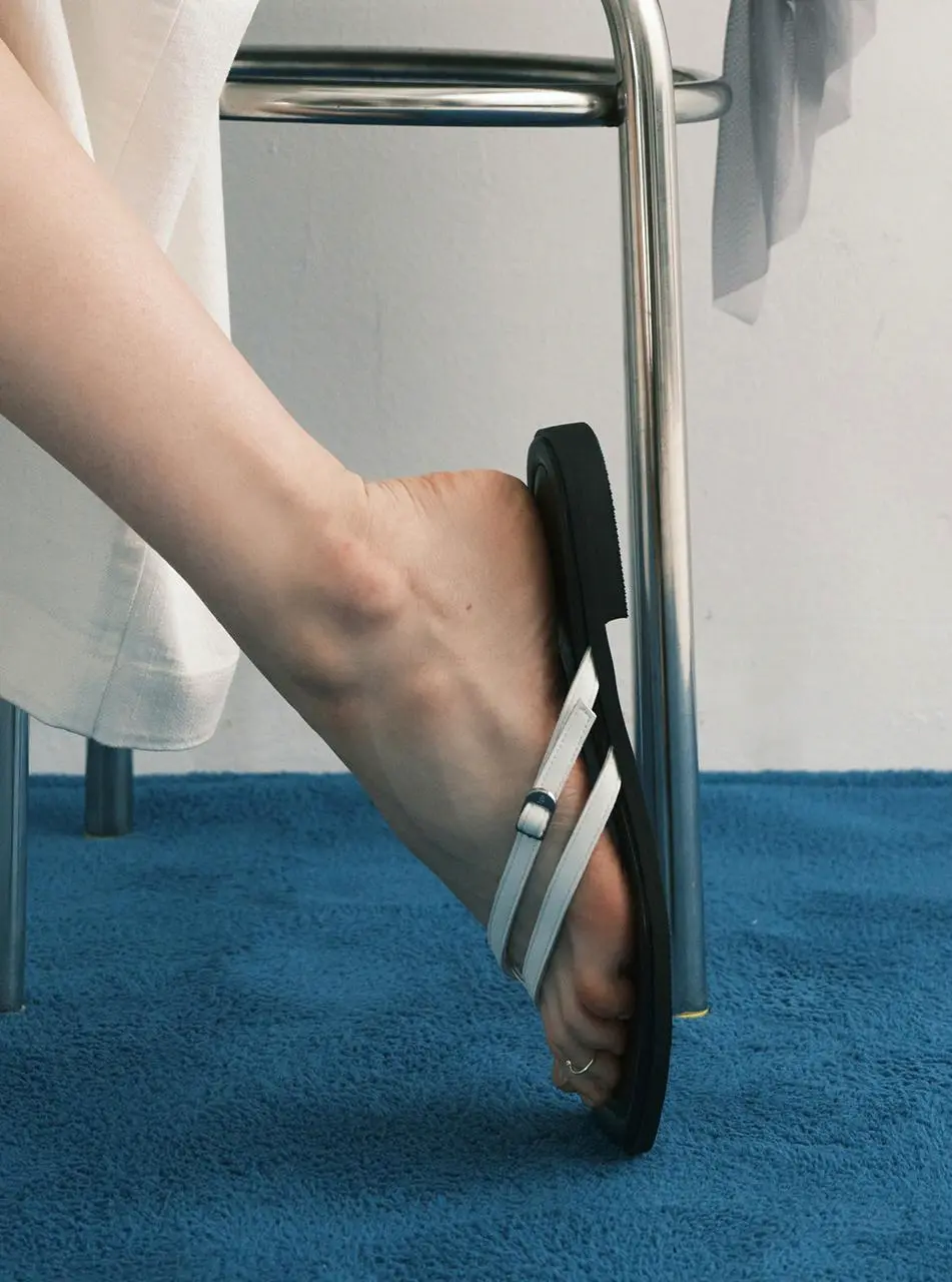 Hans Layered Slide - 4colors