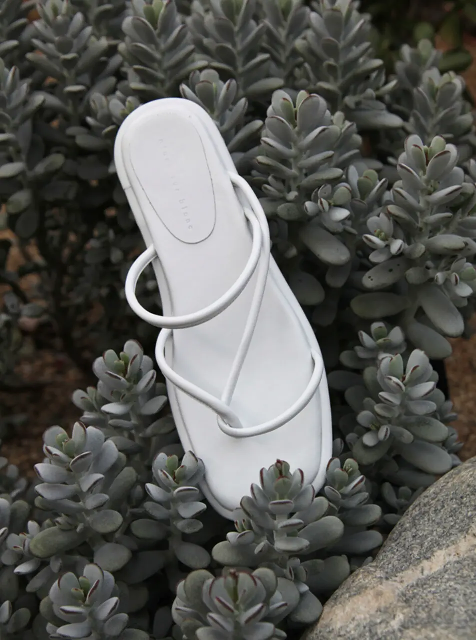Maya Slides_Leather White