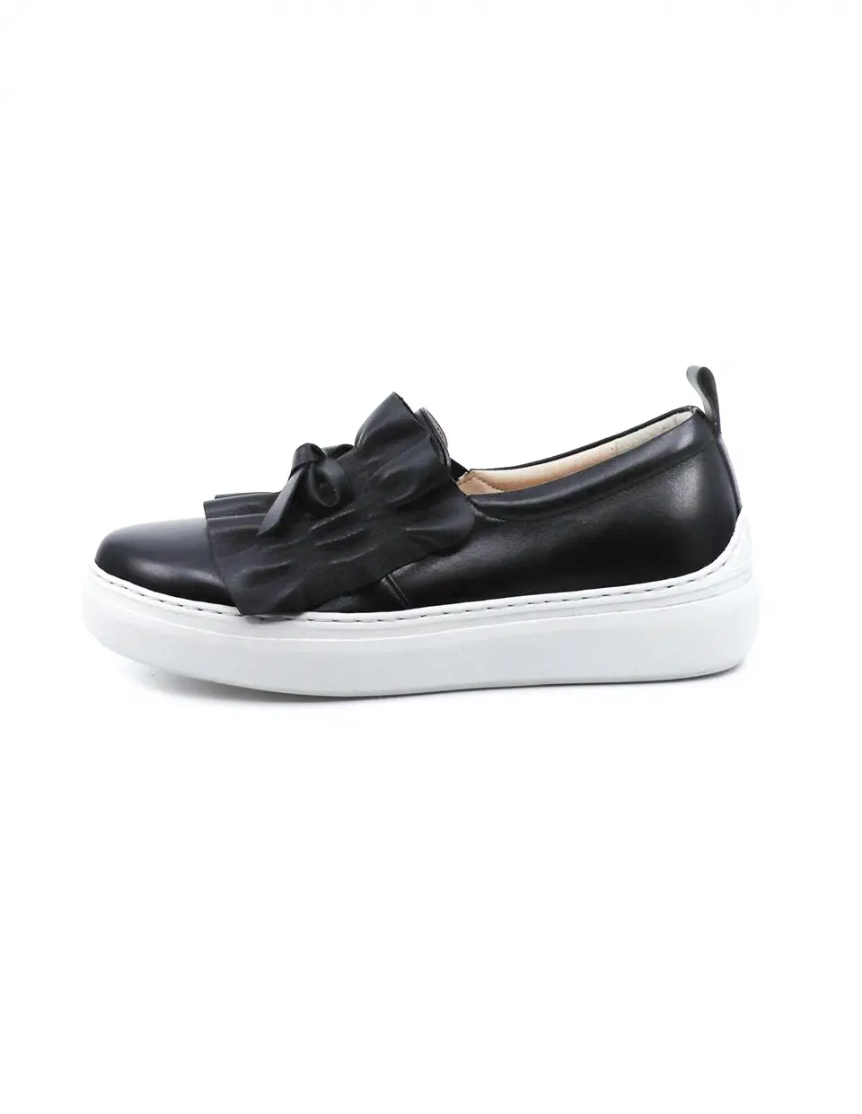 Leather Shirred Platform Slip-on Shoes [Black]