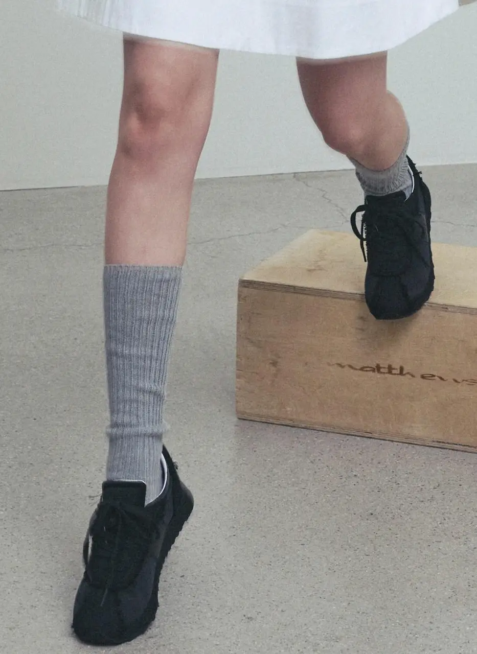 Noirline Runner Sneakers (EO2507)