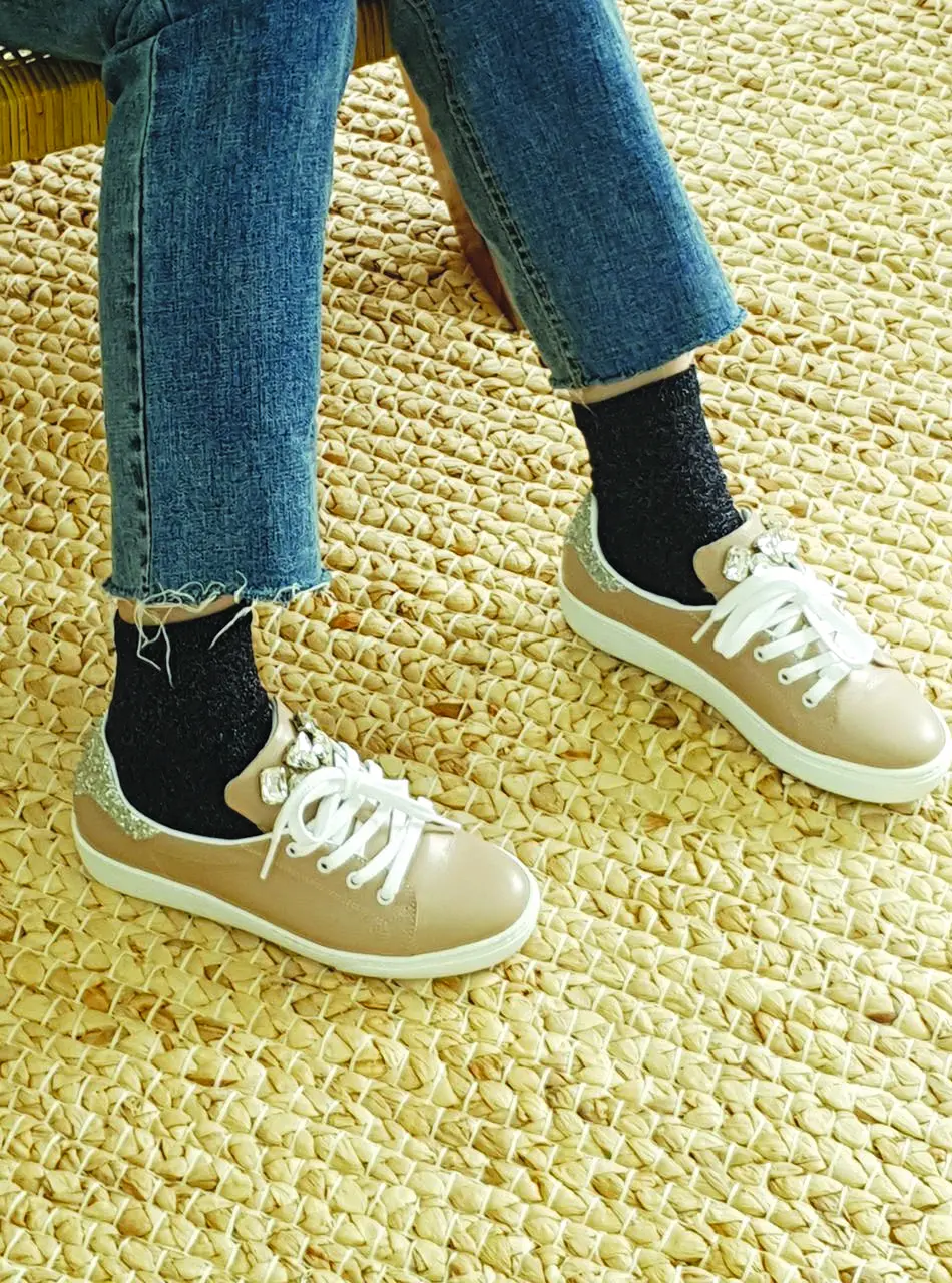 Gemstone Sneakers [Beige] (DMP 1943 KBG)