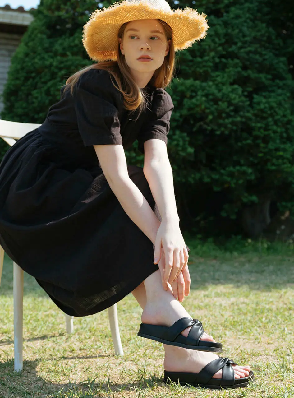 Crossed Strap Slides - 2 Colors (m790)