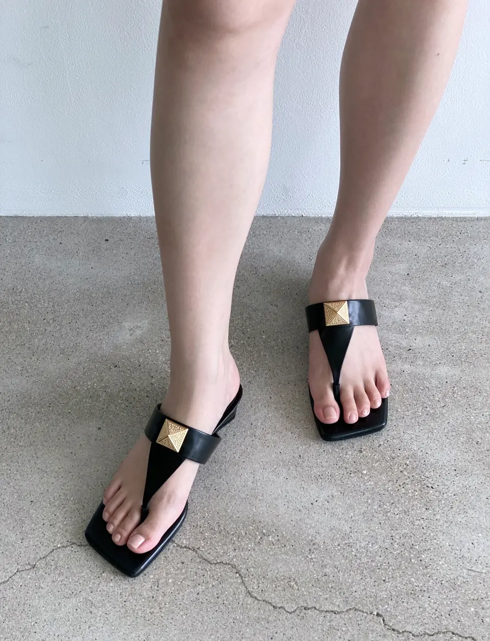 Pyramid Edge Slide_Black