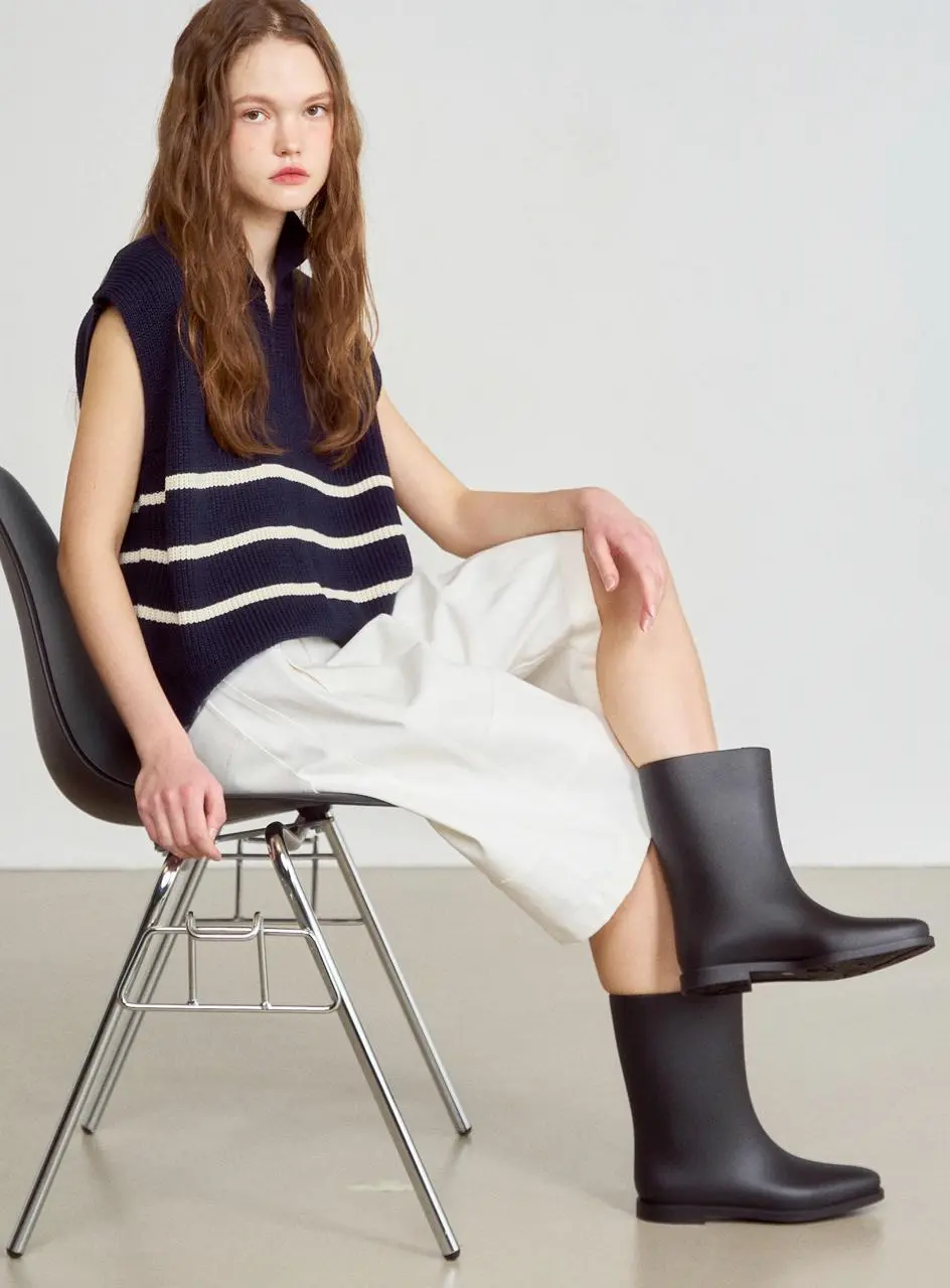 Rainy Middle Rain Boots