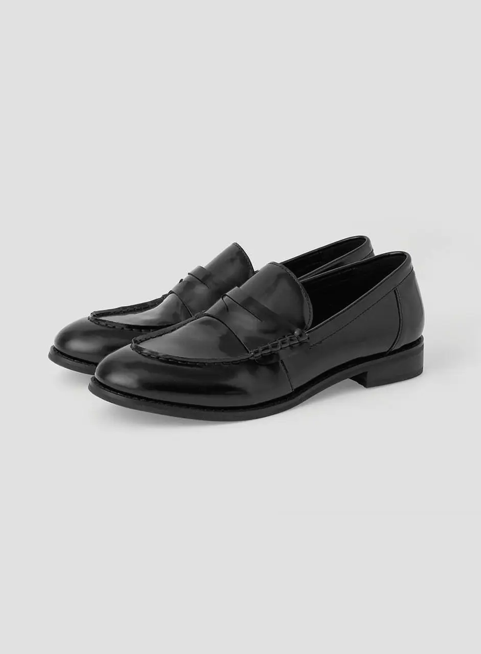 Ivy Loafer Loafers [Black]