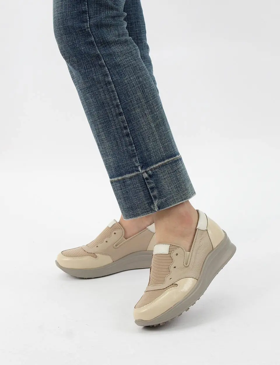 Pony Sneakers (2 Colors)