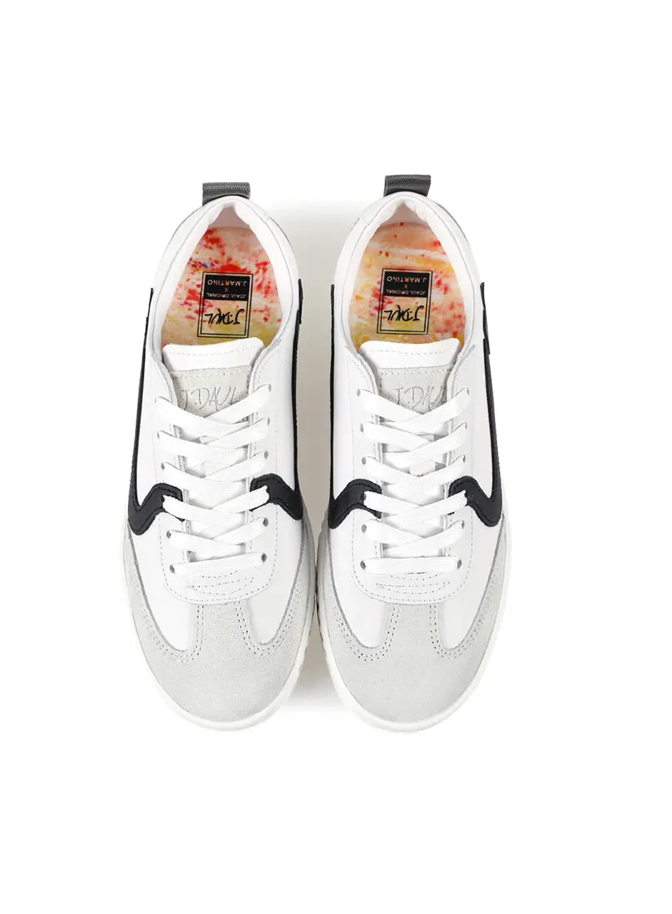 Signature Connie Plain Sneakers - White Black