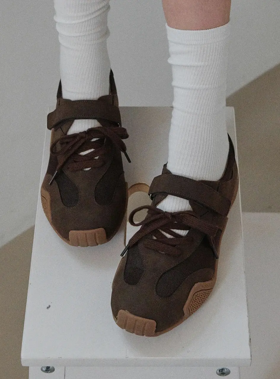 Nomad Velcro Sneakers (att1007)