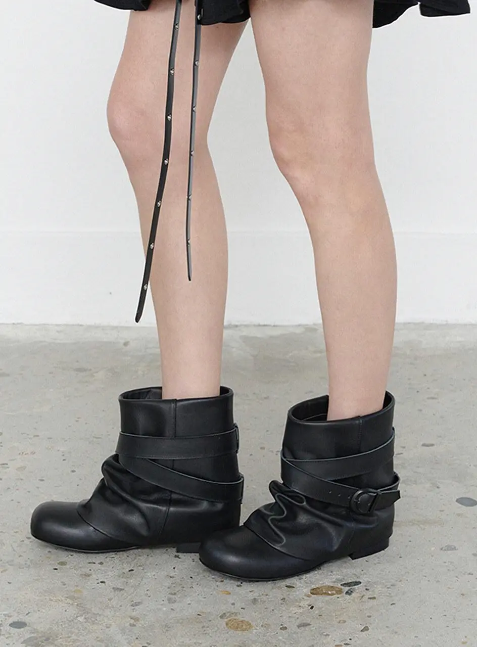BELT WRINKLE LEATHER SHORT BOOTS BLACK