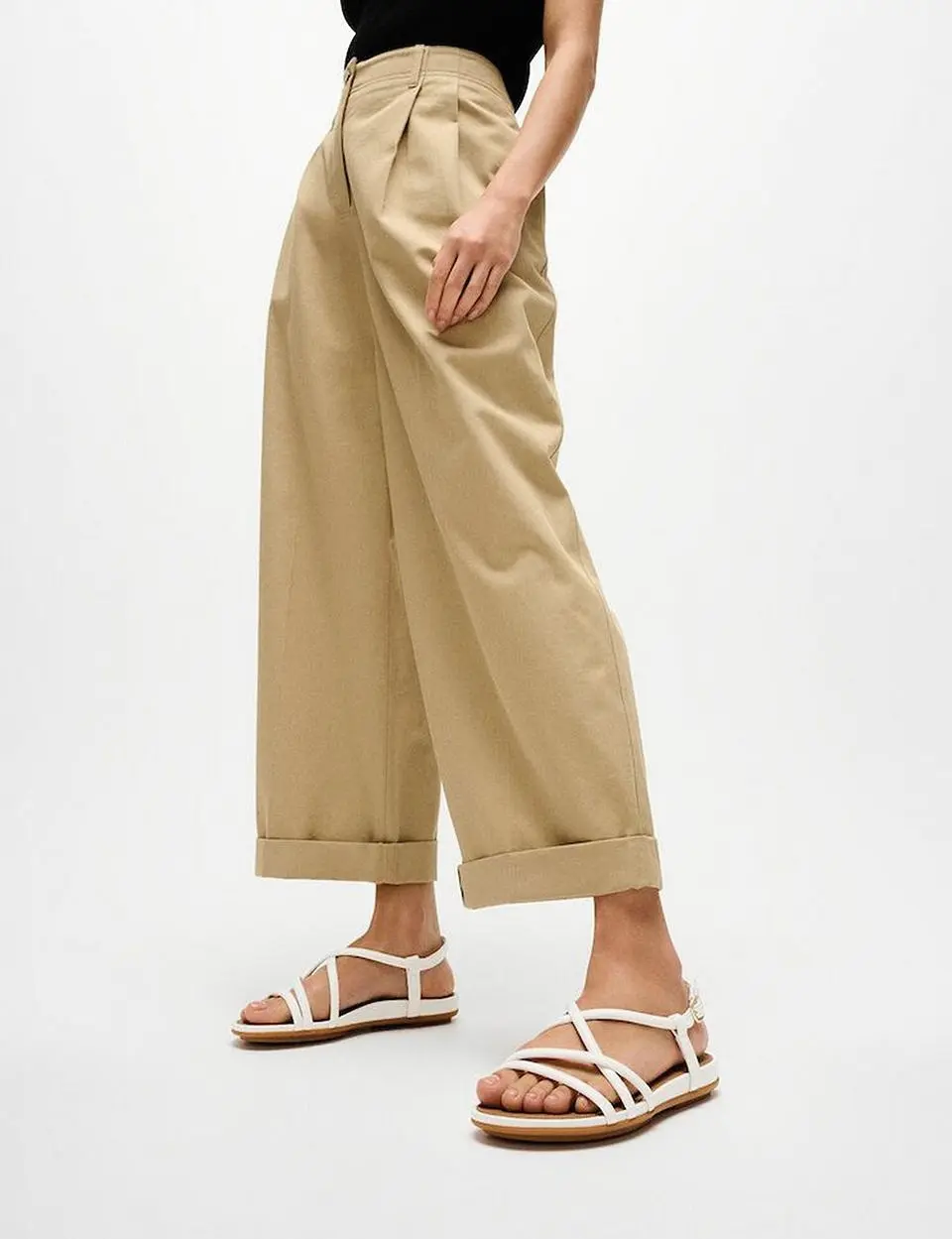 [Samsung C&T Official] Women's Gracie Leather Strappy Back Strap Sandals - Urban White (FT64K2S301)