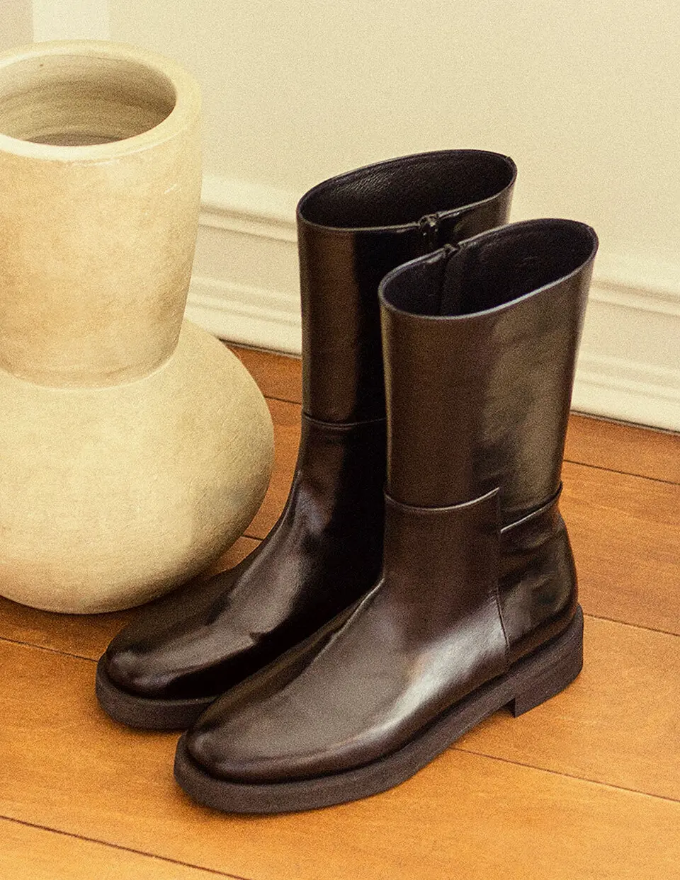 Zip Up Middle Boots_Glossy Black