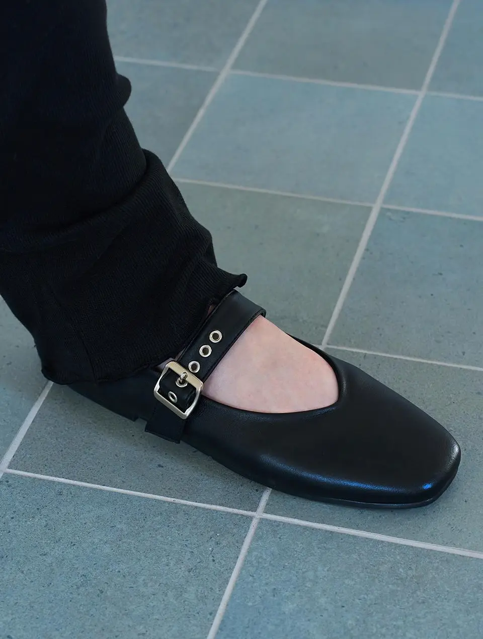 Sage Buckle Mary Jane Flat Shoes 1cm (CW0110BK)