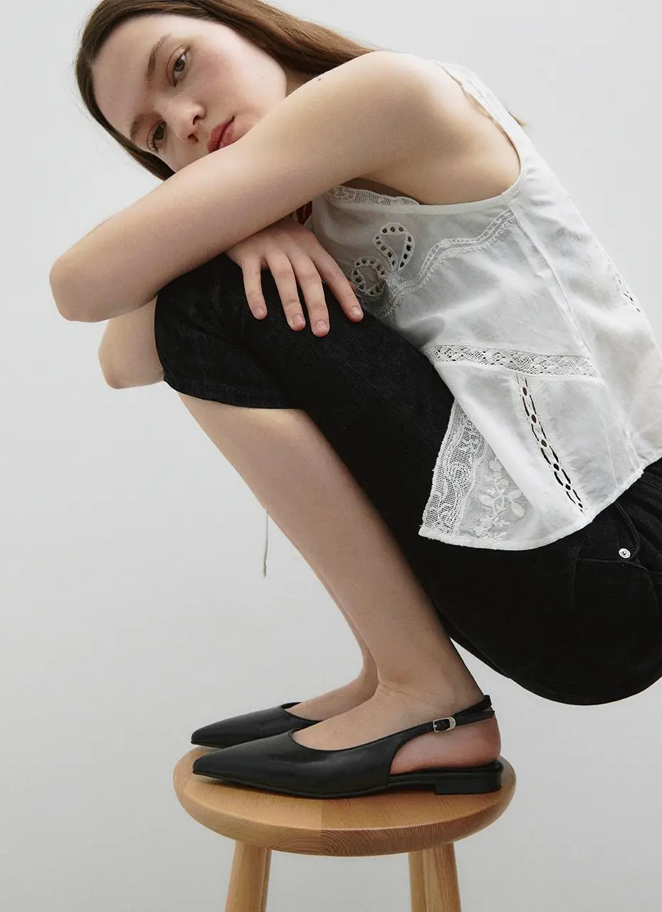 Bess Clean Silhouette Slingback Stiletto Flats [Burgundy]