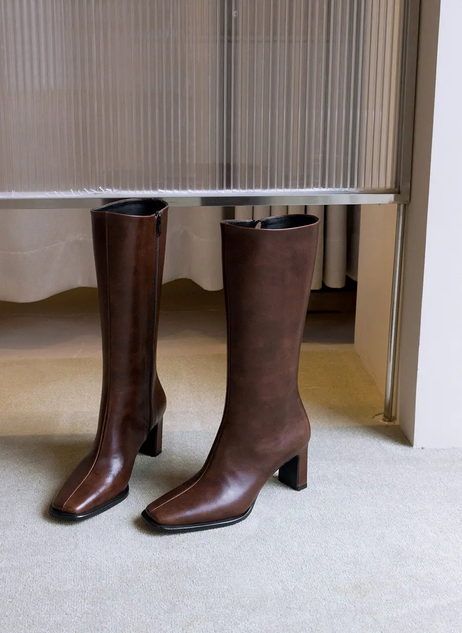 Brown Simple Boots