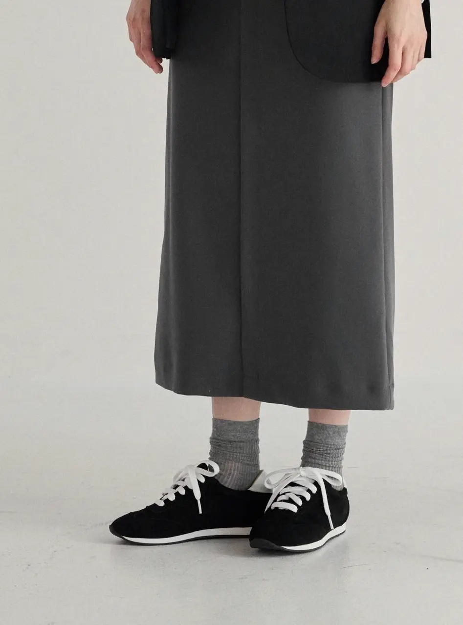 suede sneakers [all black]