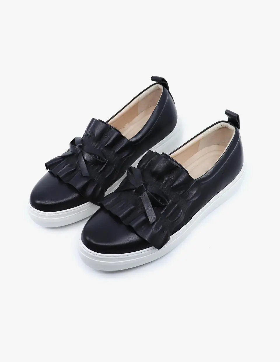 Leather Shirred Platform Slip-on Shoes [Black]