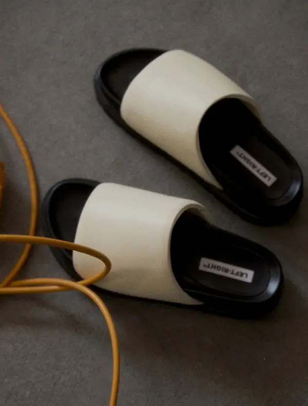 1 Strap Slipper_Light Yellow