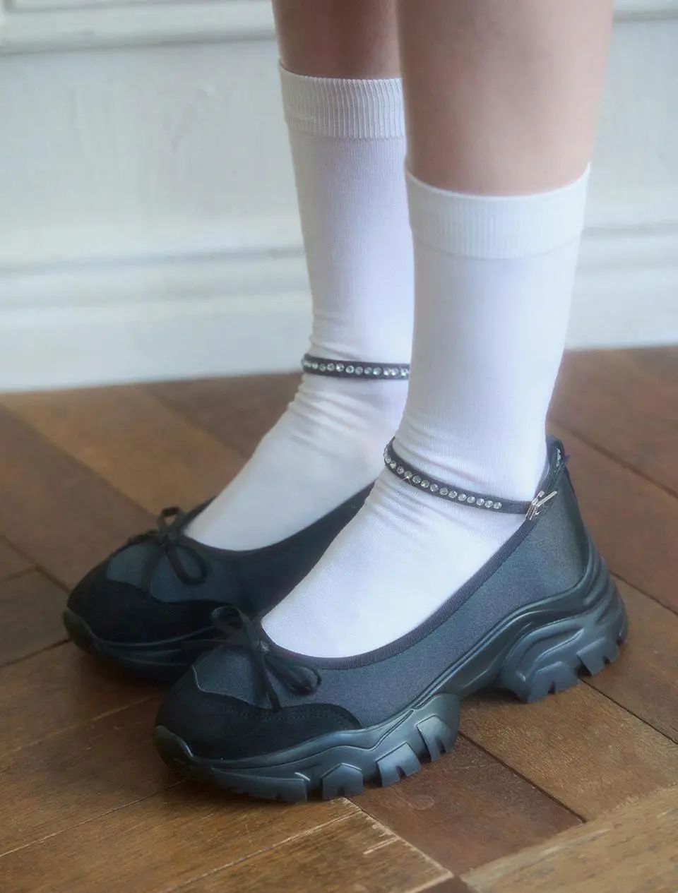 Round Tokubic Strap Sneakers 412410001 (5.5 cm)