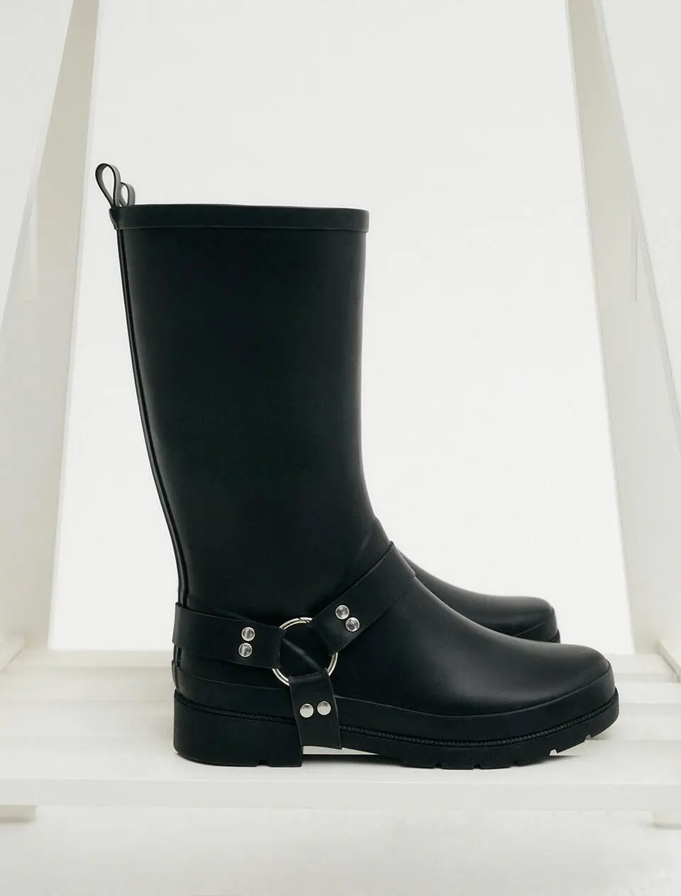 Kelly Buckled Rain Boots [Black]