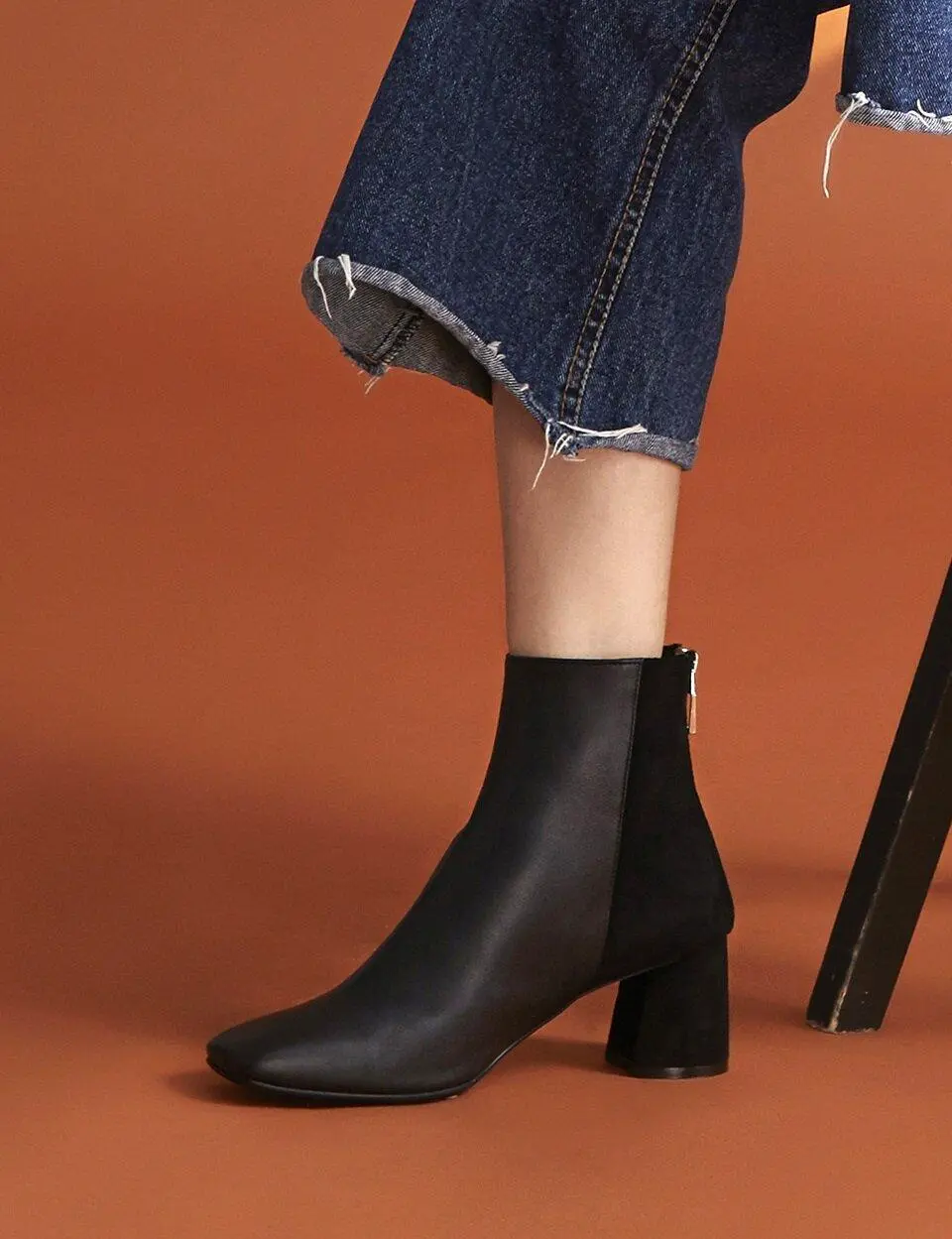 N7-B99 Ankle Boots Black