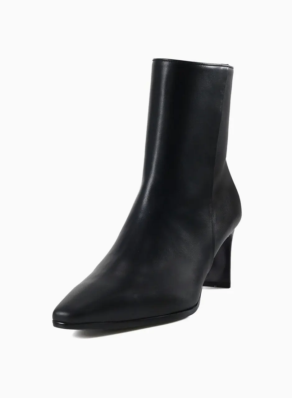 Ava Ankle Boots (AM241529)